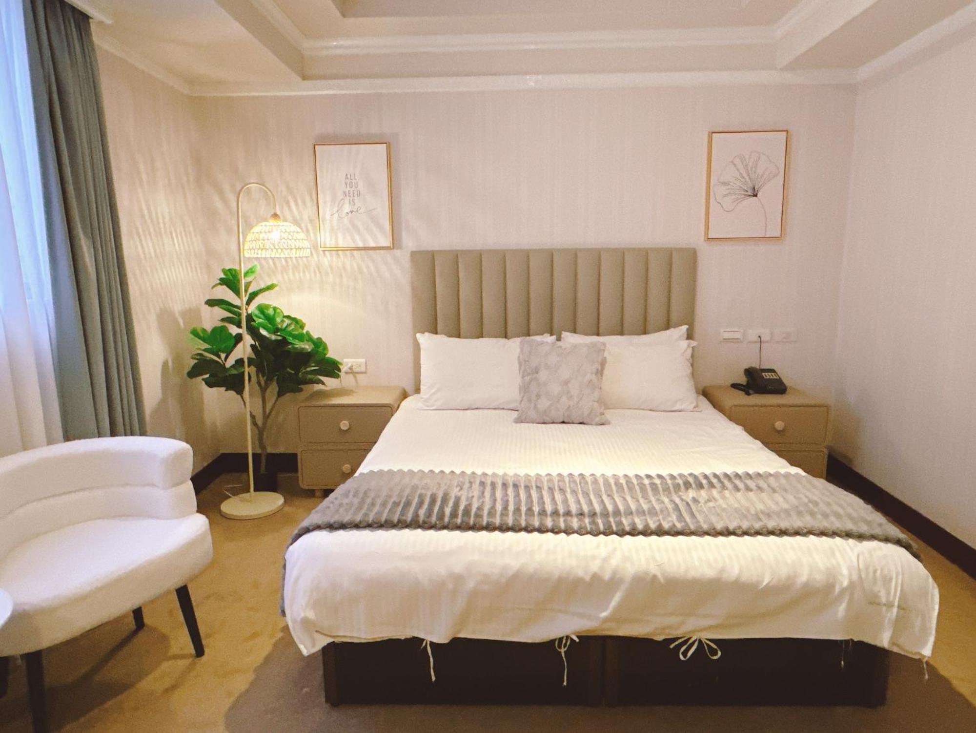 Meworld Hotel - Sanchong Taipei Eksteriør bilde